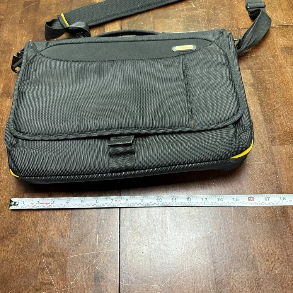 Targus Laptop‎ Bag 12.5x16 Inch Large Laptop Bag With Removable Shoulder Strap